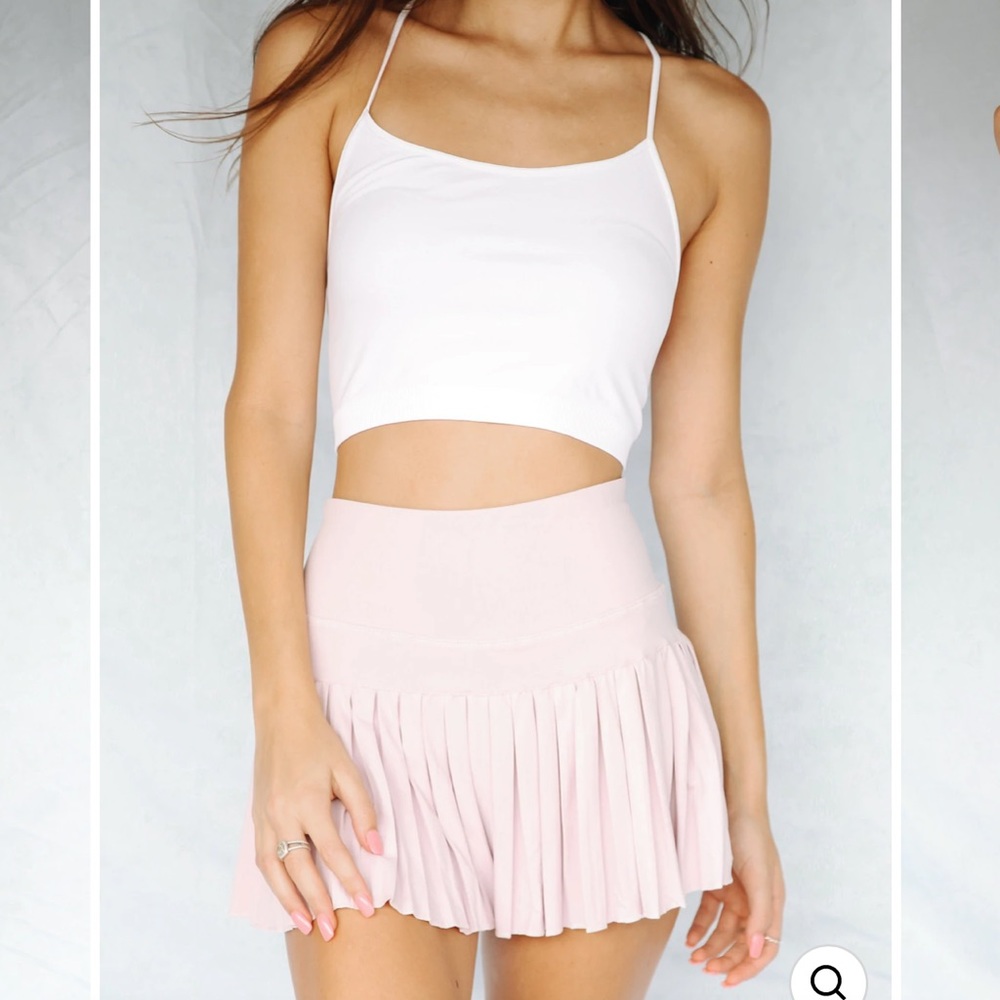 NEW Gold Hinge baby pink tennis skirt, size medium